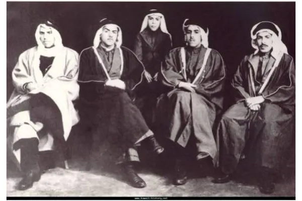 صورة لمجموعة من تجار الكويت في الثلاثينات في البحرين